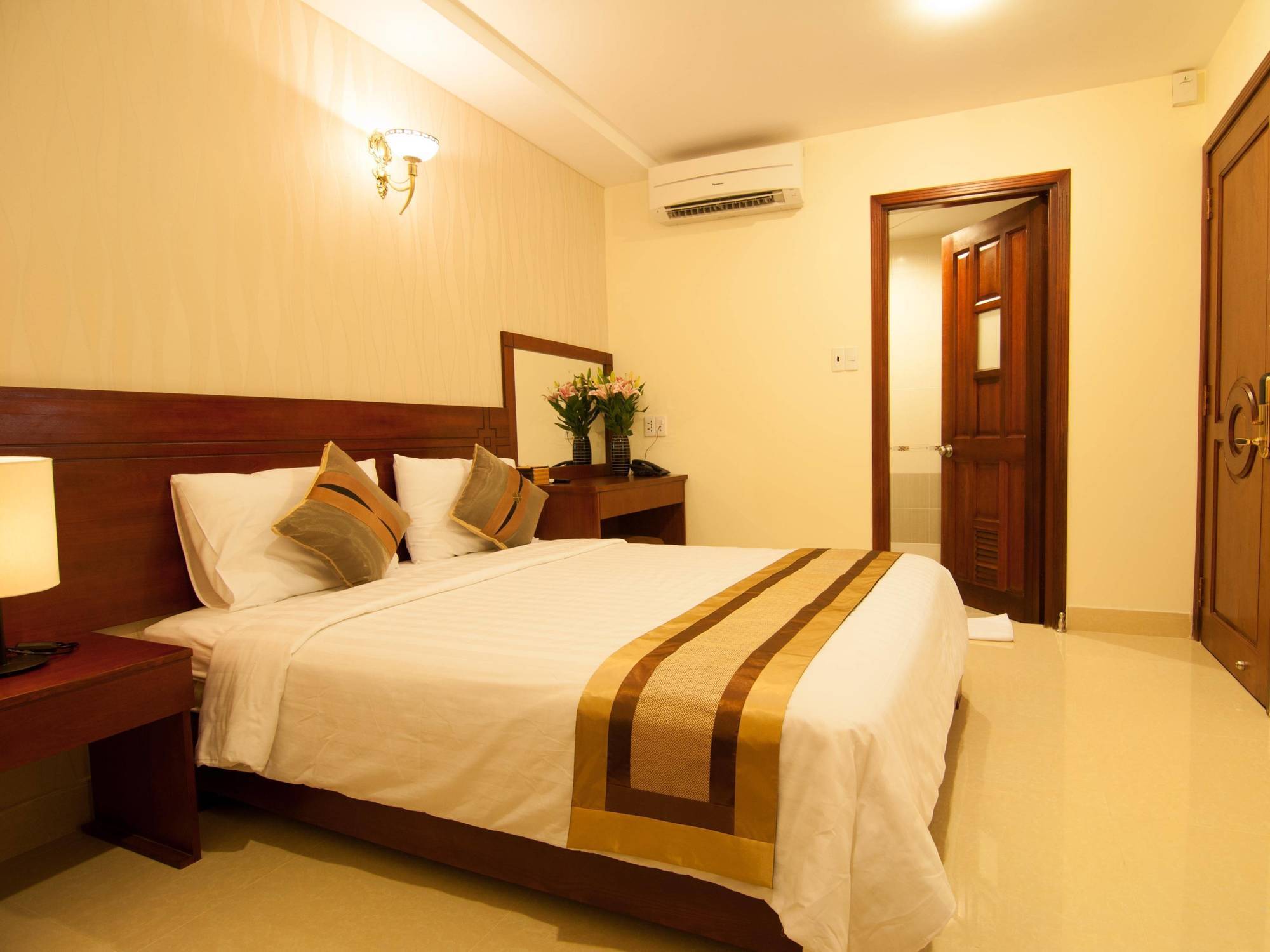Valentine Hotel Saigon - Bui Vien Street Ho Chi Minh-Byen Eksteriør billede